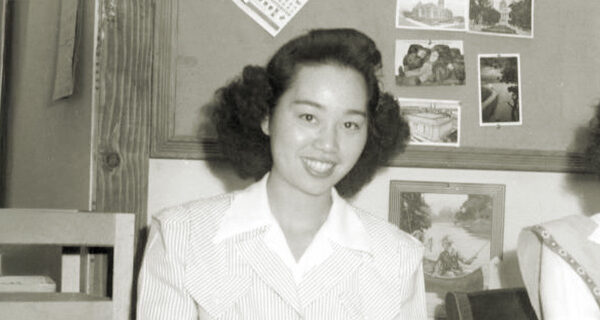 Mitsuye Endo with coworker, credit Utah State Historical Society