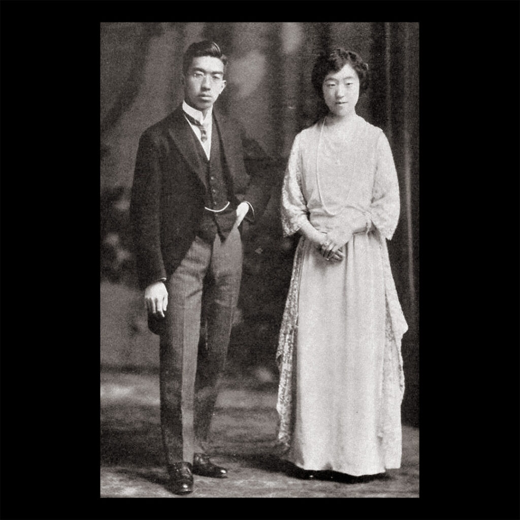 Portrait of Emperor Hirohito and Empress Nagako.