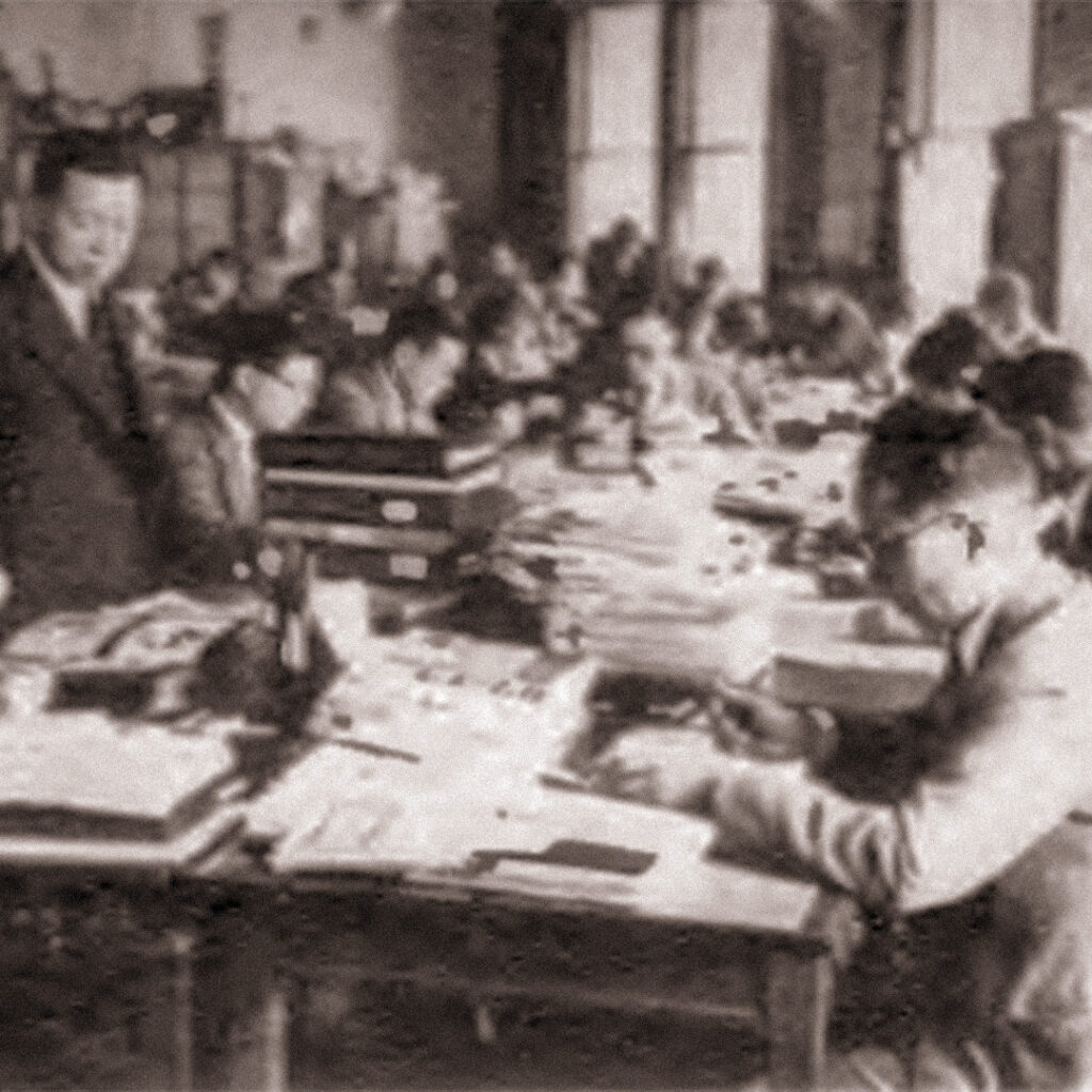 Government censors at work, Tokyo Metropolitan Police Department, 1938.