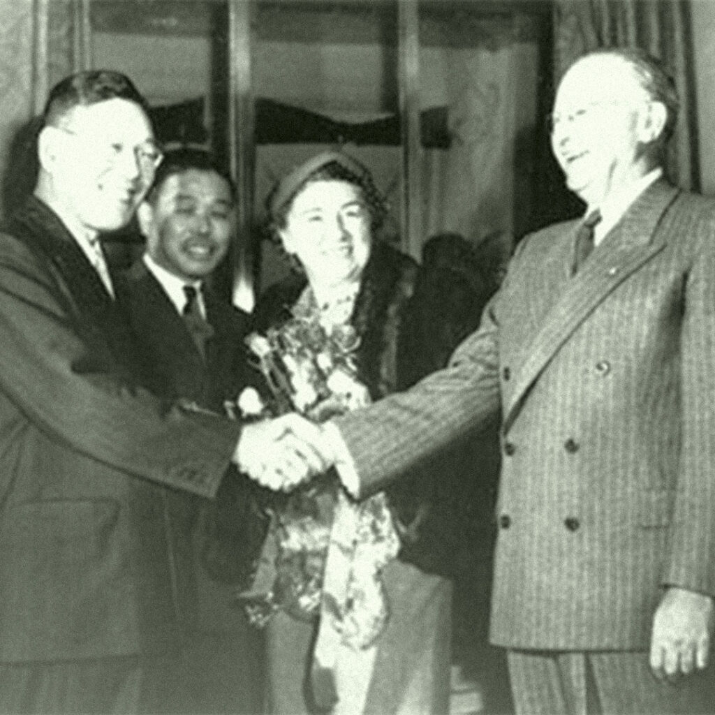 Japanese Finance Minister Hayato Ikeda meets American economist Joseph Dodge, 1949.