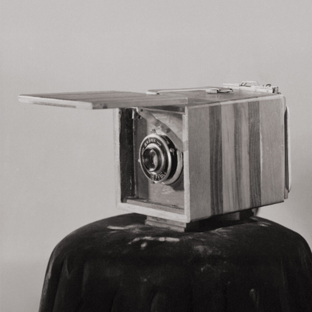 The homemade camera Toyo Miyatake built in Manzanar.