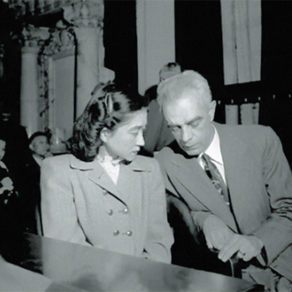 Wayne Collins with Iva Toguri, 1949