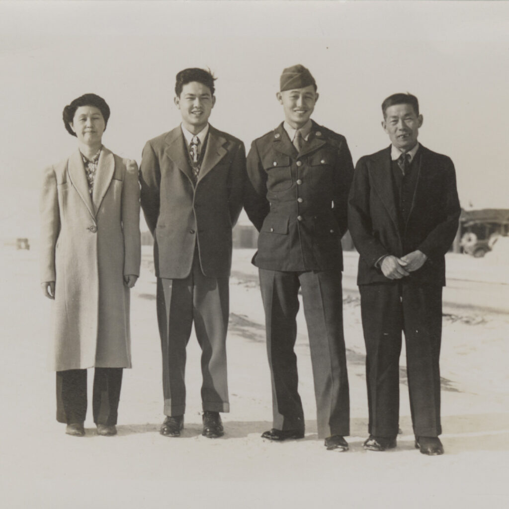 Stanley Hayami (second from right) visiting his family at Heart Mountain.