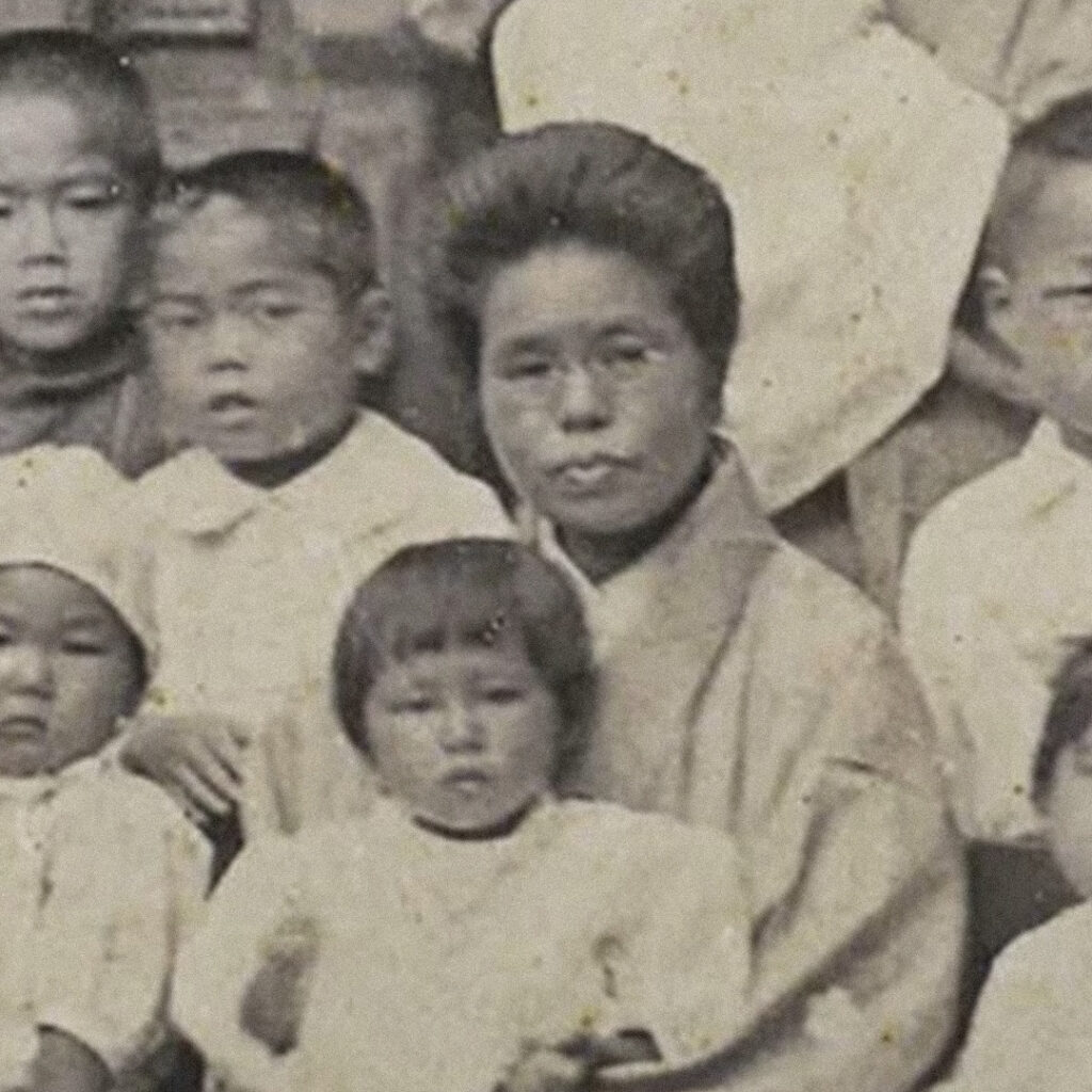 Yeiko Mizobe So at the Home for Neglected Children, 1912, courtesy of Nu'uanu Congregational Church archives, cropped