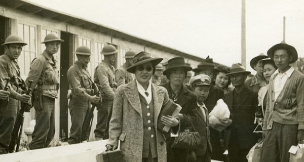 Santa Anita Assembly Center, Arcadia, California. Evacuees of Japanese ancestry from San Pedro, California, arrive - NARA - 537038
